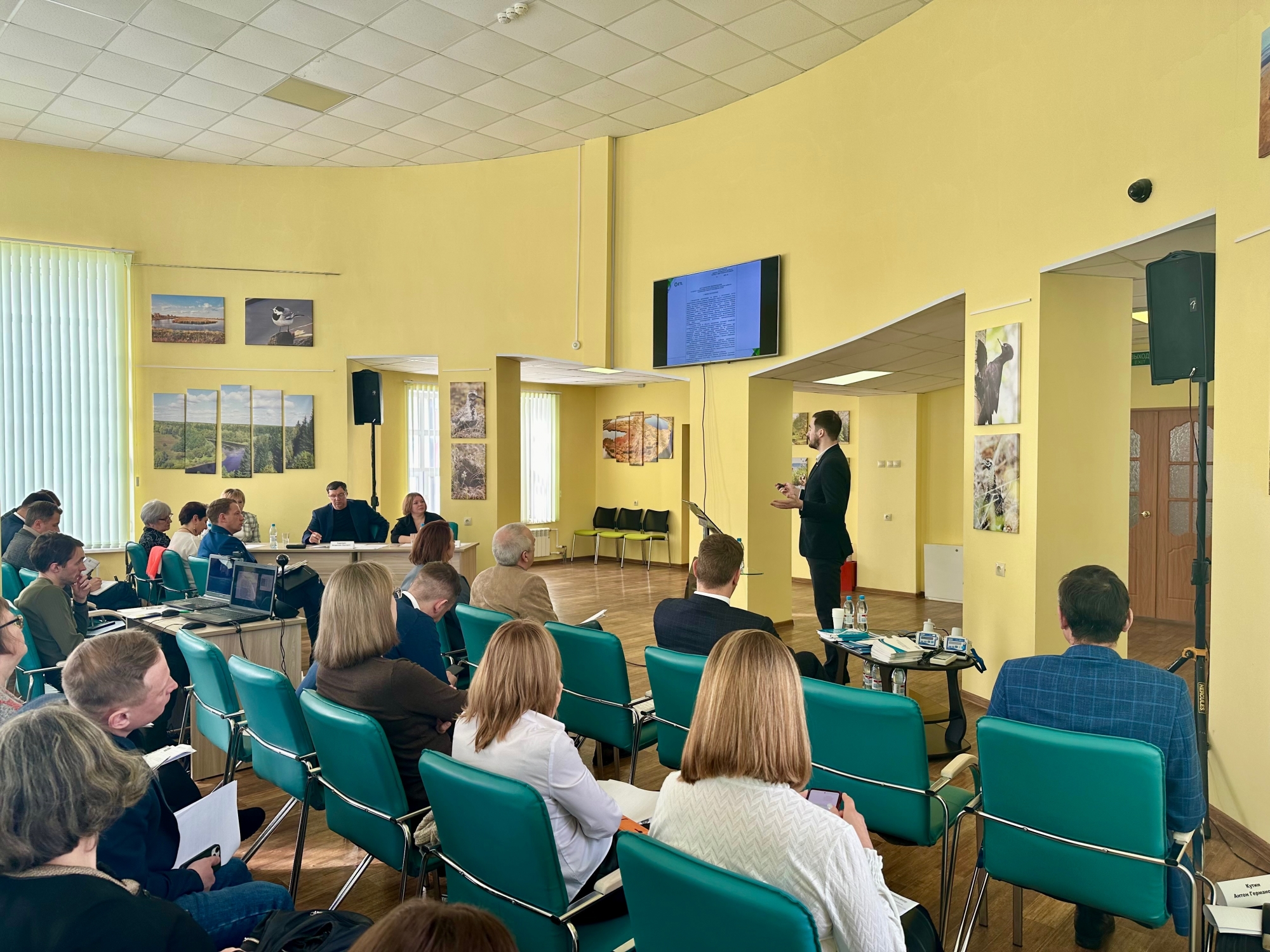 В Омске прошел круглый стол по экомониторингу с участием «ВЗОР»